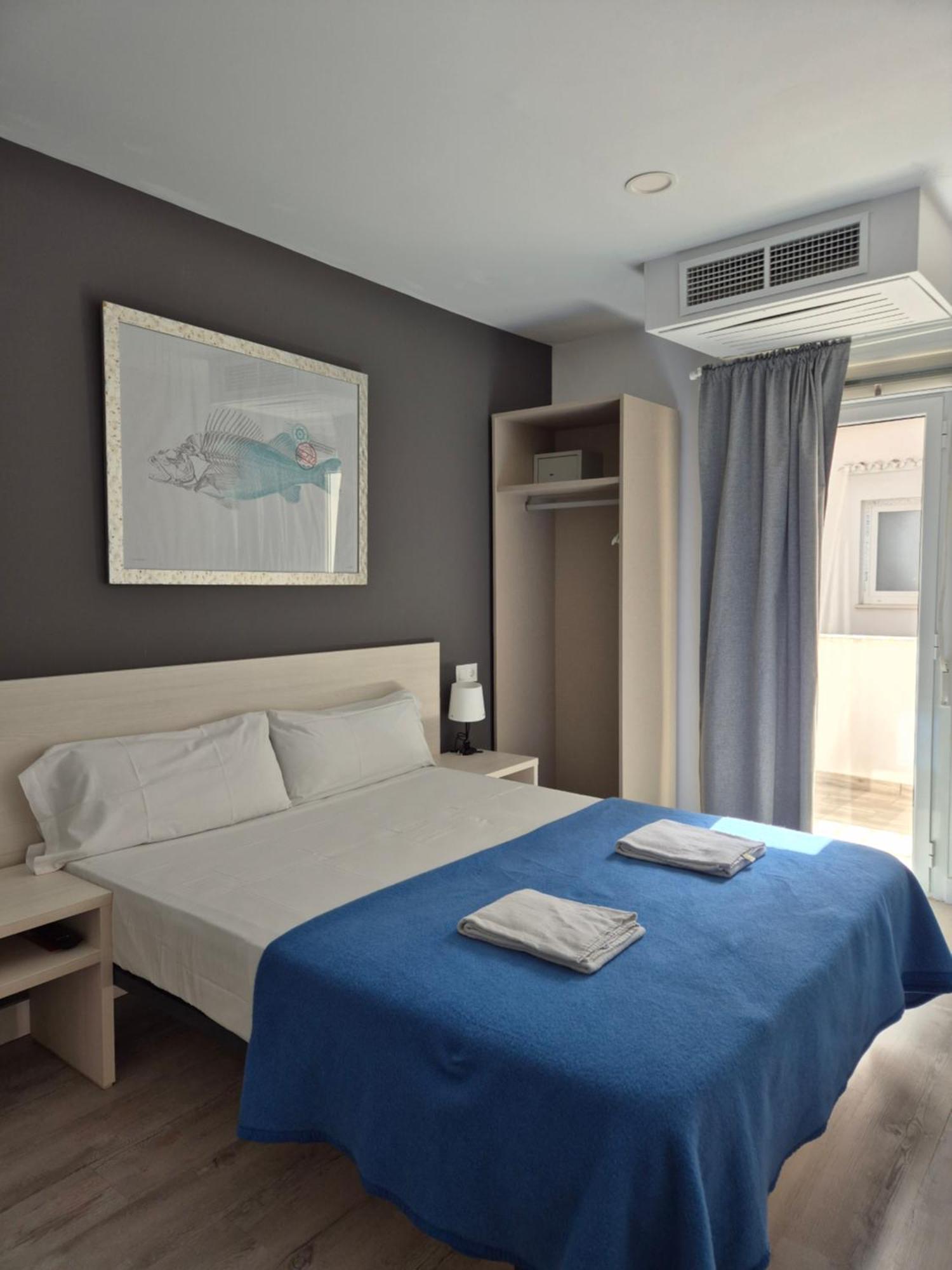 Blu Hostal Diana Port de Alcudia  Eksteriør billede